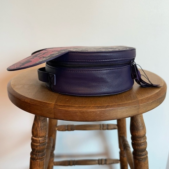 SOLD- NWT Vera Bradley Disney Whimsy Cosmetic Bag Case Mickey MinnieMouse Purple - Picture 6 of 16